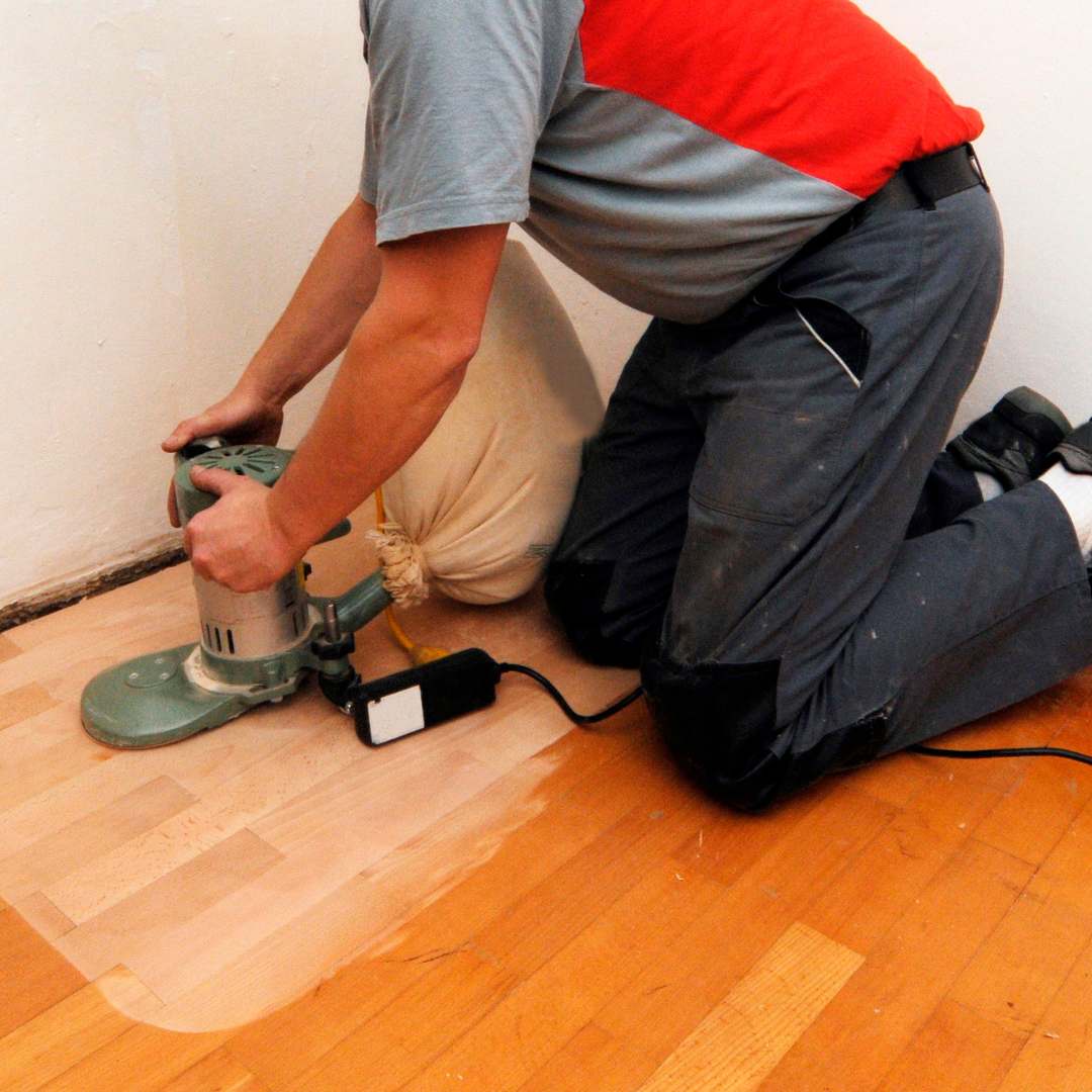 Ponçage de parquet